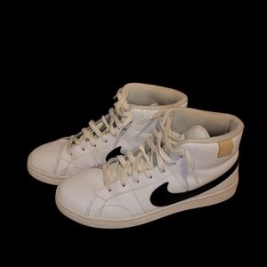 Nike Court Royale 2 Mid White /Onyx Size Mens 9.5 Women’s 11 Used Good Condition